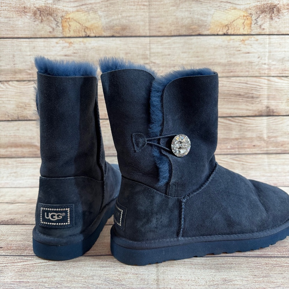 UGG Blue Baily Button Bling in Navy Size 9